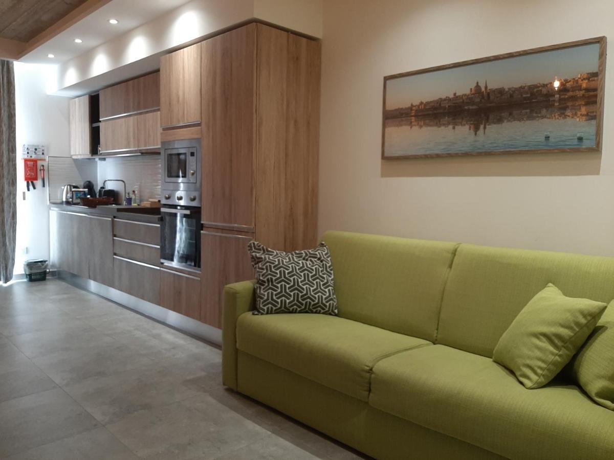 Qliving Central New Apartments Gzira Sliema Promenade Extérieur photo
